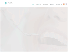 Tablet Screenshot of dentalquitoclinic.com